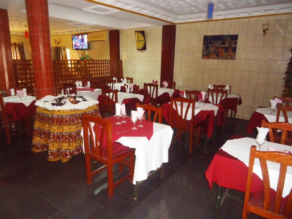 Hotel Saffana Douala Bagian luar foto