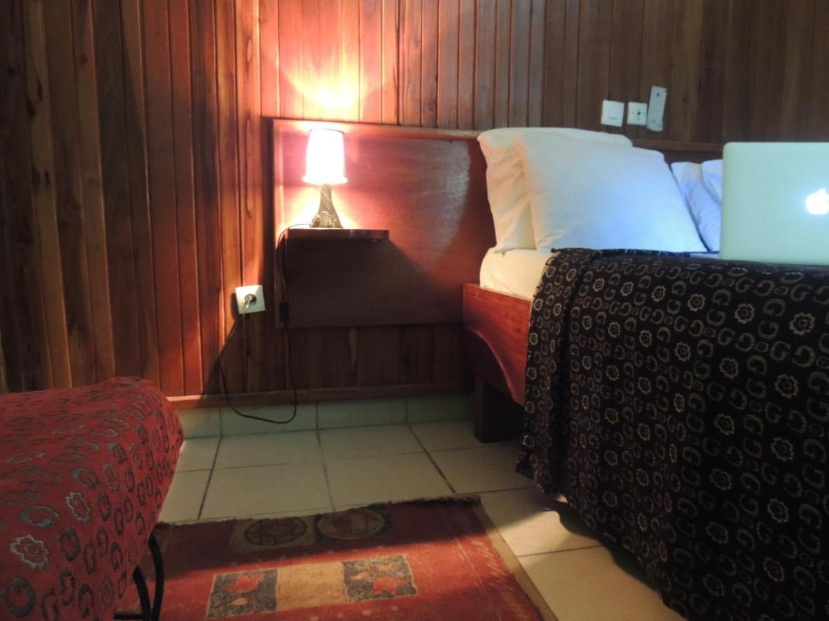 Hotel Saffana Douala Bagian luar foto
