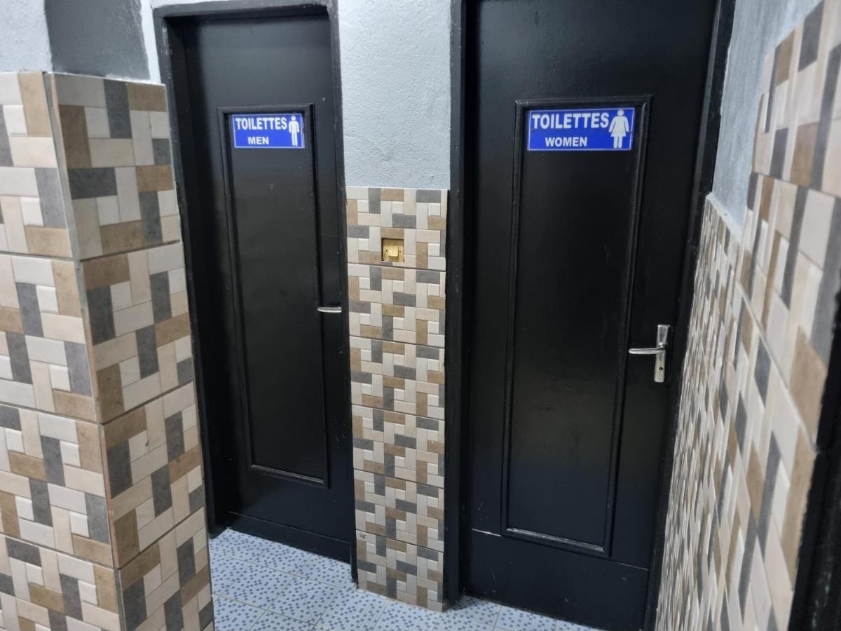 Hotel Saffana Douala Bagian luar foto